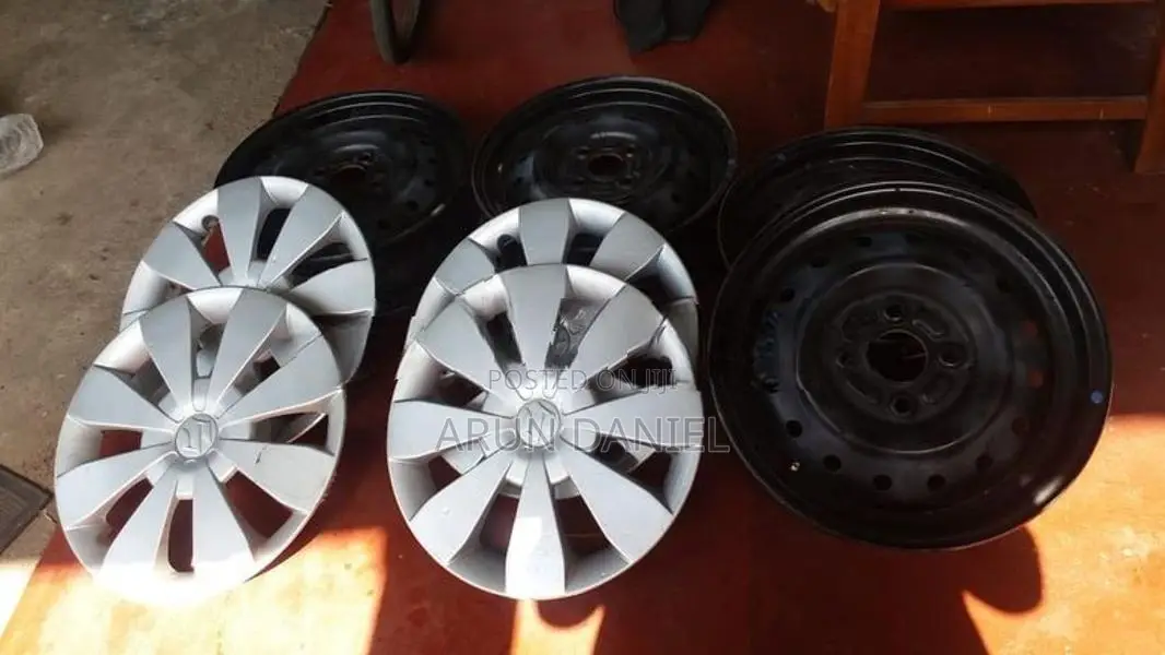 14 inch Suzuki Wagon R FX Rim Set with wheel Cups