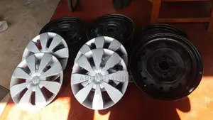 14 inch Suzuki Wagon R FX Rim Set with wheel Cups