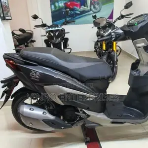 Hero XOOM 125R 2026