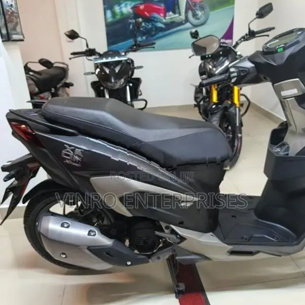 Hero XOOM 125R 2026