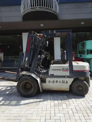 Komatsu 20 Forklift