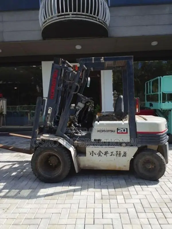 Komatsu 20 Forklift