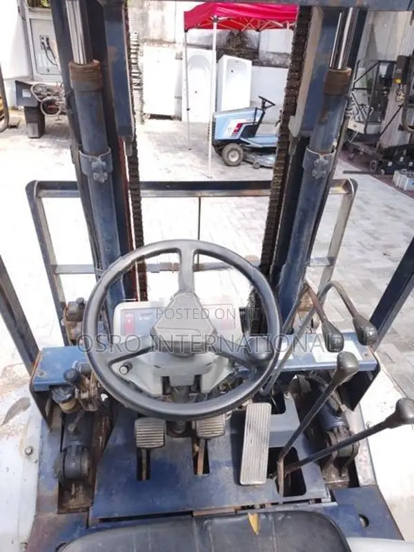 Komatsu 20 Forklift