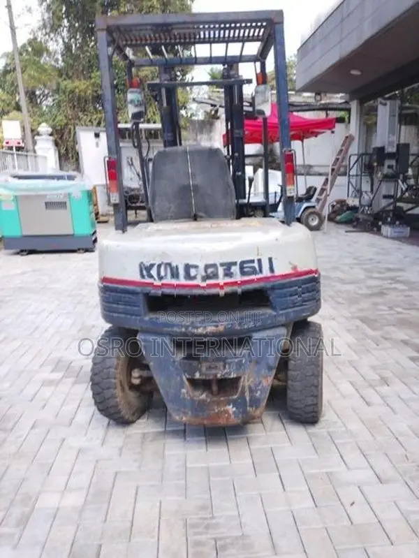 Komatsu 20 Forklift