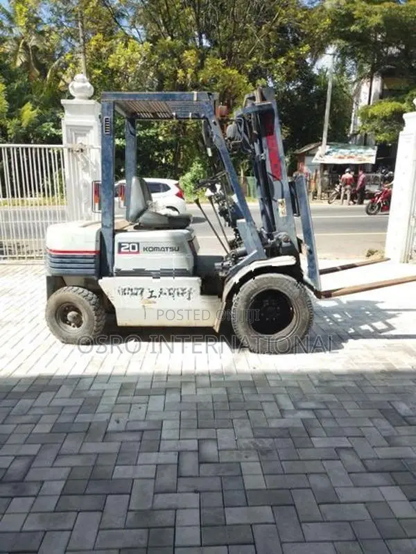 Komatsu 20 Forklift