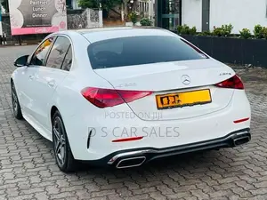 Mercedes Benz C200 AMG Premium Plus 2023