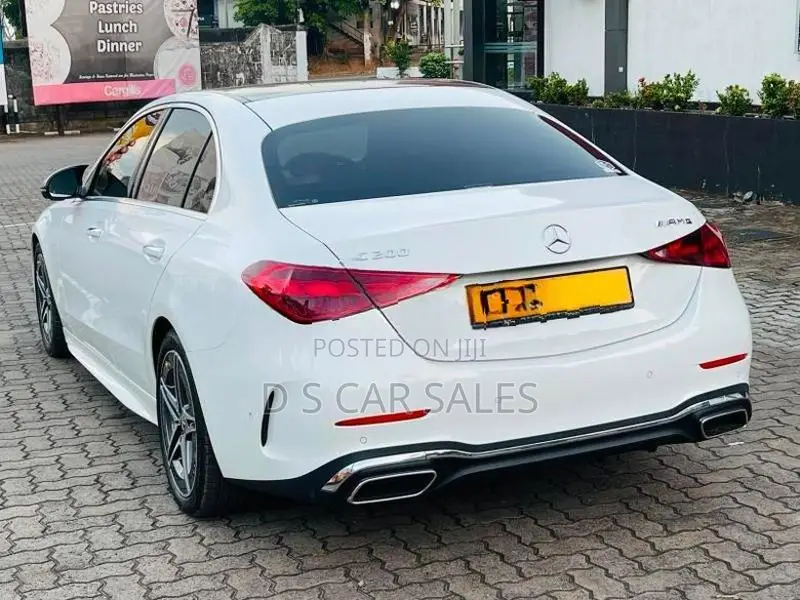 Mercedes Benz C200 AMG Premium Plus 2023