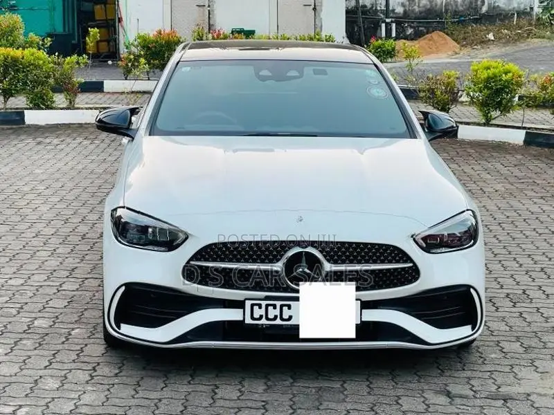 Mercedes Benz C200 AMG Premium Plus 2023