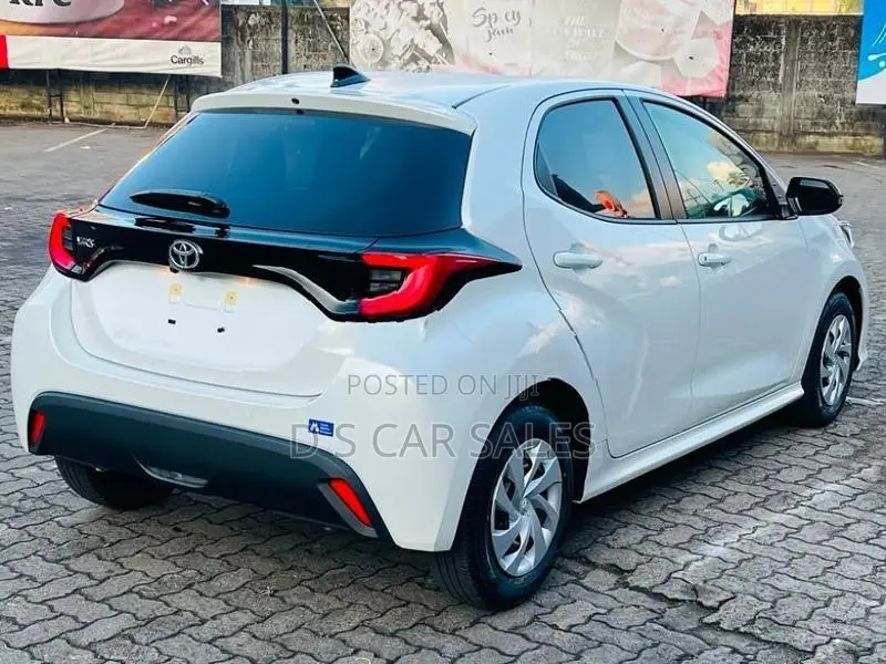 Toyota Yaris G Black Ed 360 BSM 2026