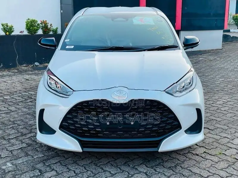 Toyota Yaris G Black Ed 360 BSM 2026