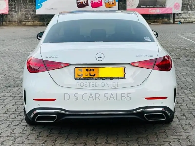 Mercedes Benz C200 AMG Premium Plus 2023