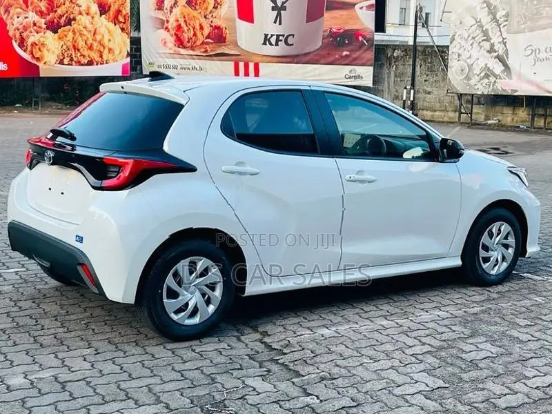 Toyota Yaris G Black Ed 360 BSM 2026