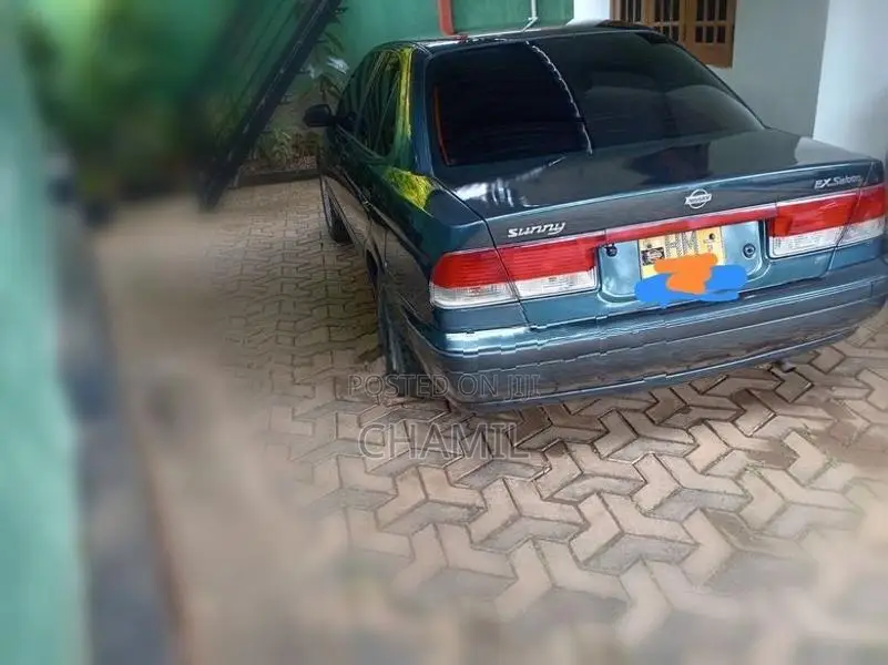 Nissan Sunny Fb15 2001