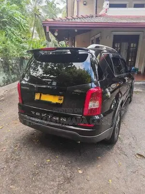 Micro Rexton 2016