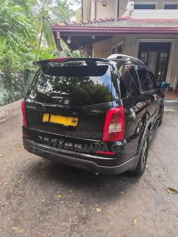 Micro Rexton 2016
