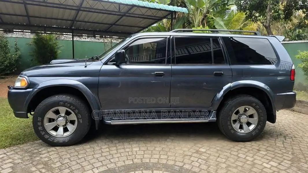 Mitsubishi Montero 2008
