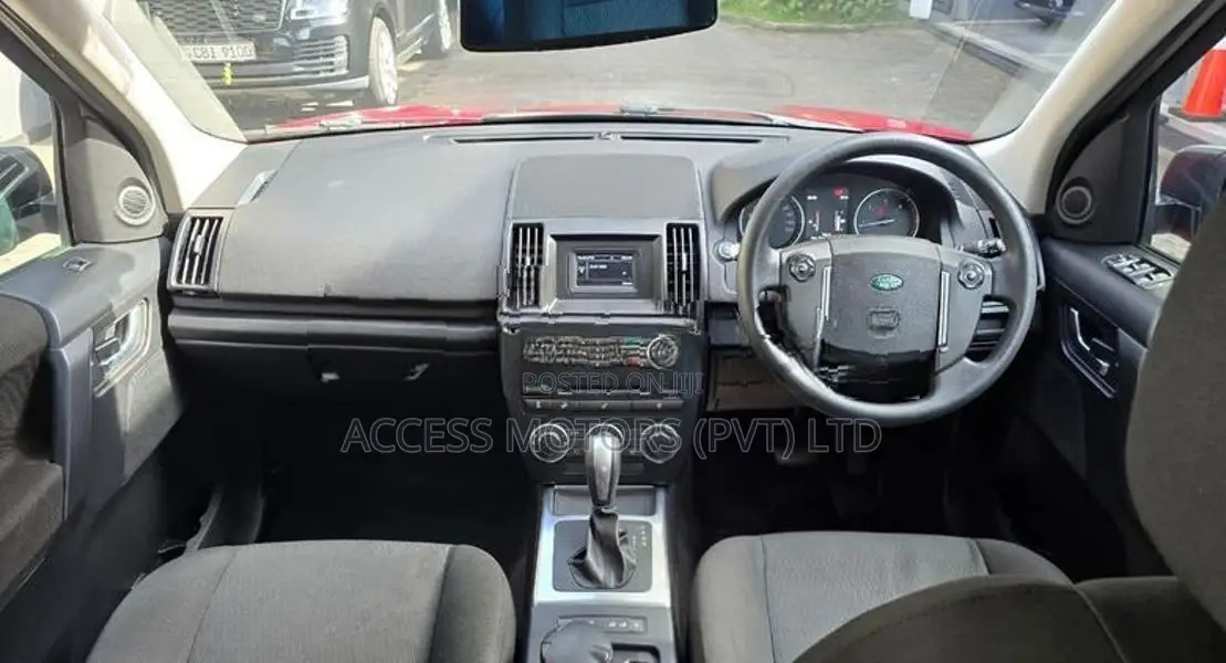 Land Rover Freelander 2013