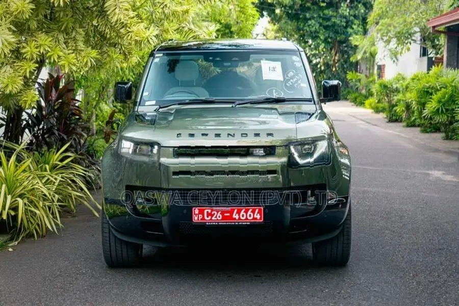 Land Rover Defender X Dynamic HSE-P300e 2026