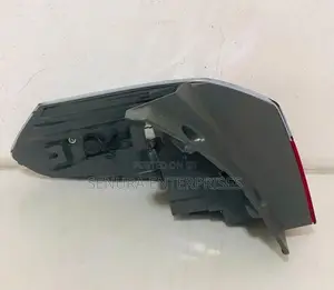 Honda Fit Shuttle Gp7 Tail Light
