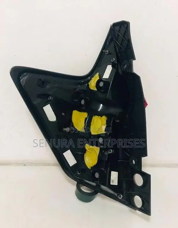 Nissan Note E12 Tail Light