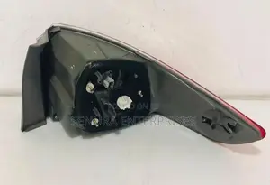 Honda Grace GM4 Tail Light