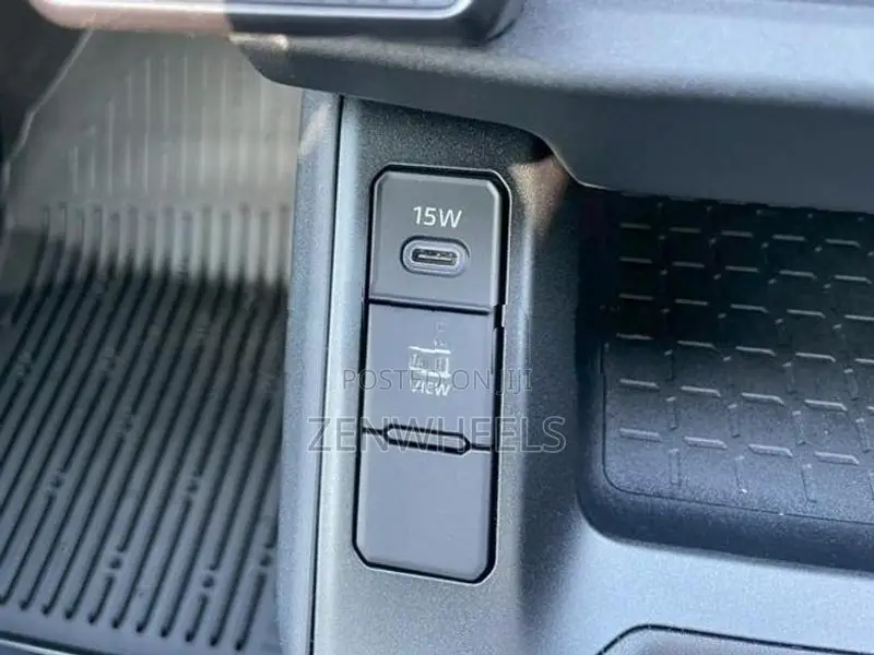 Toyota RAV4 ADVENTURE 2026