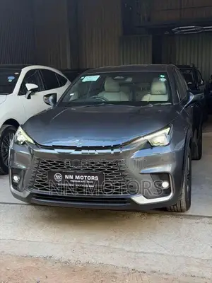 Lexus LBX Elegant 2 2024