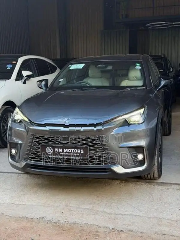 Lexus LBX Elegant 2 2024