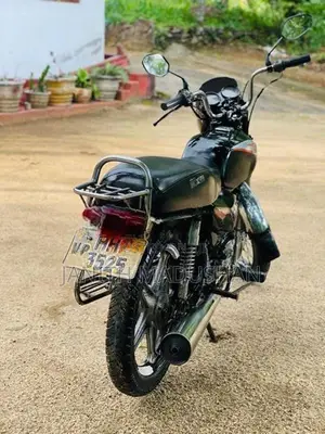 Bajaj Boxer 2003