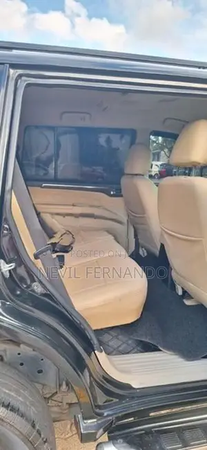 Mitsubishi Pajero 2012