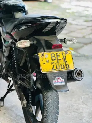 Bajaj Pulsar 180 2017