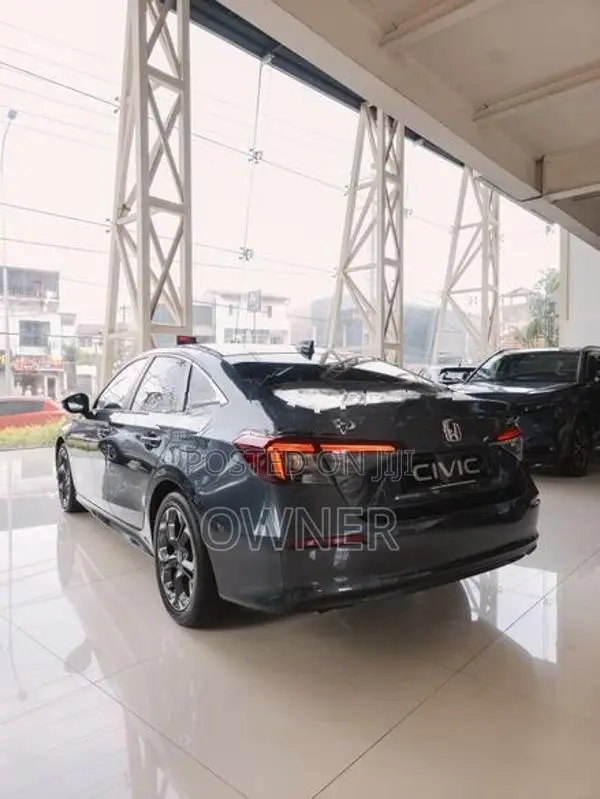 Honda Civic Turbo 2025