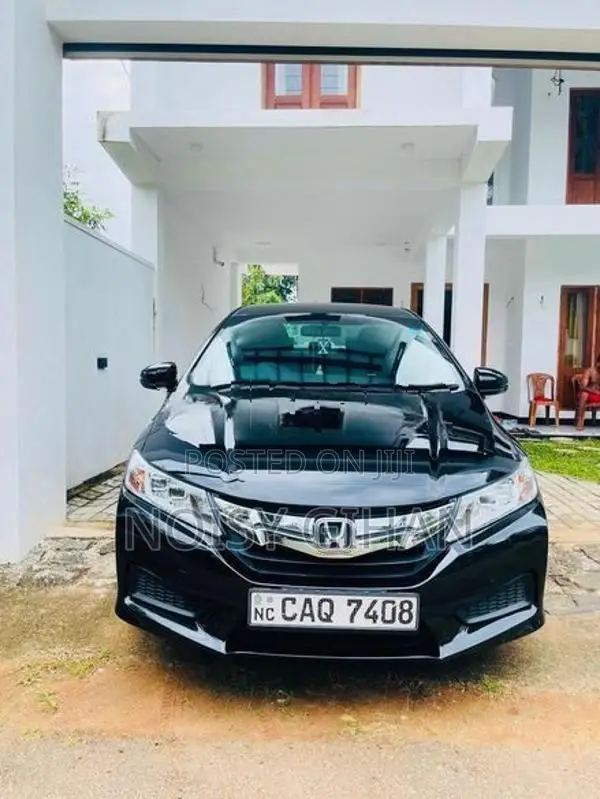Honda Grace 2015