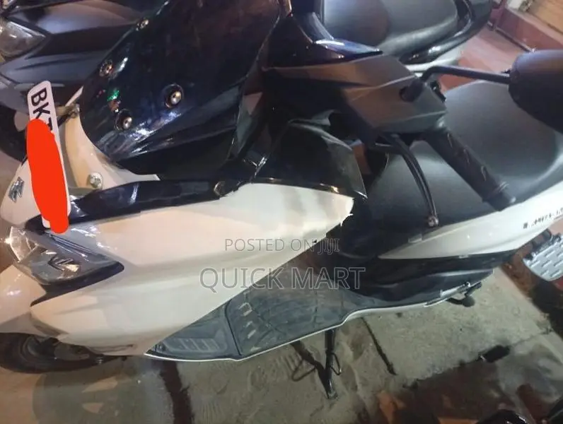 Suzuki Burgman 2026