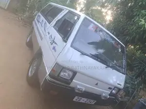 Mitsubishi Delica 1983