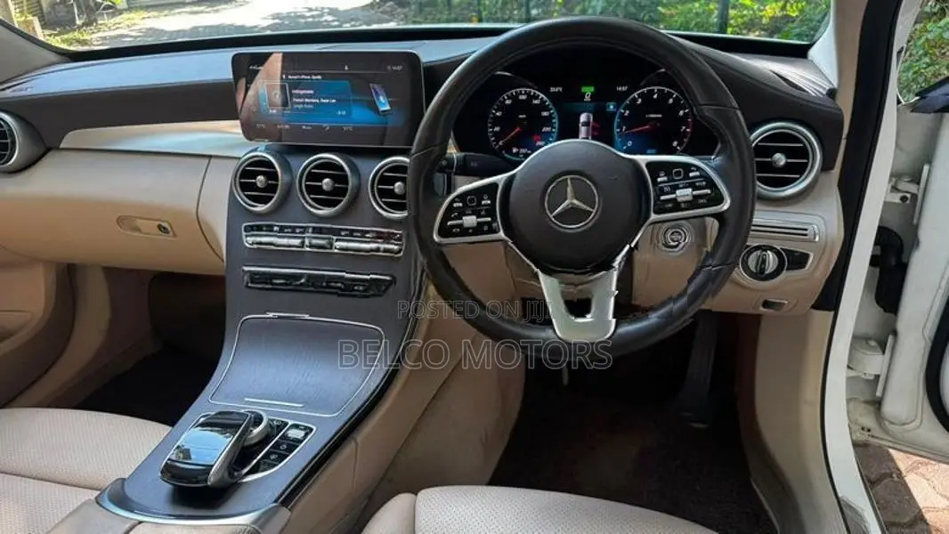 Mercedes Benz C200 2019