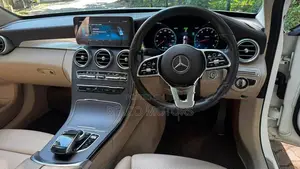 Mercedes Benz C200 2019