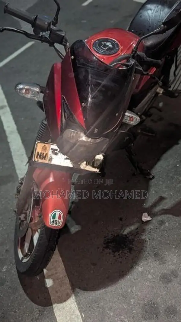 Bajaj Pulsar 180 2007