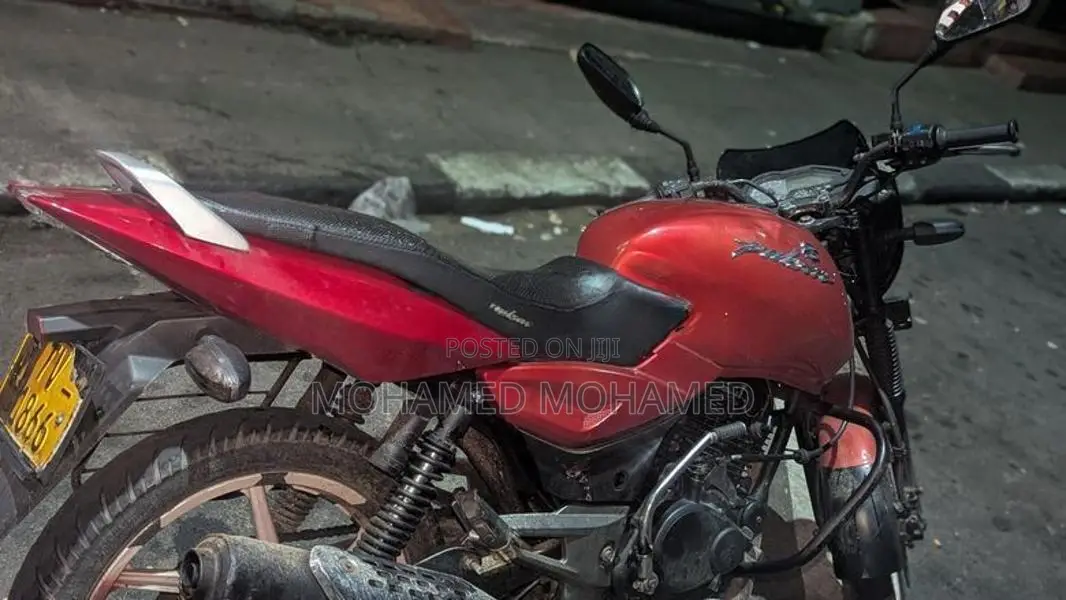 Bajaj Pulsar 180 2007