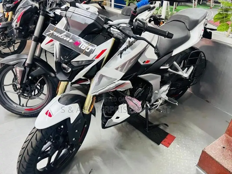 Bajaj Pulsar N160 Permium 2026