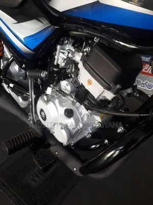 Bajaj CT100 2026