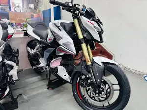 Bajaj Pulsar N160 Permium 2026