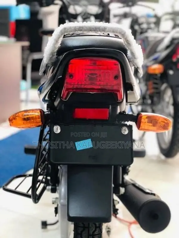 Bajaj CT100 2026