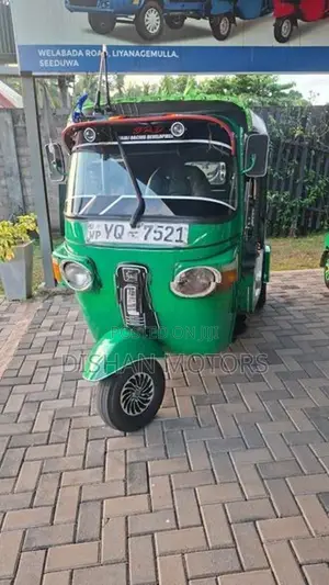 Bajaj RE 4Stroke 2011