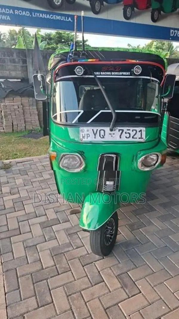 Bajaj RE 4Stroke 2011