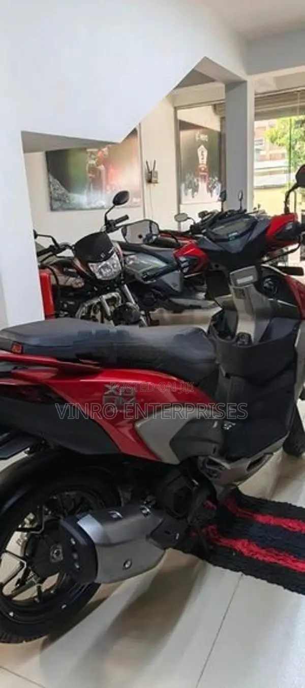 Hero XOOM 125R 2026