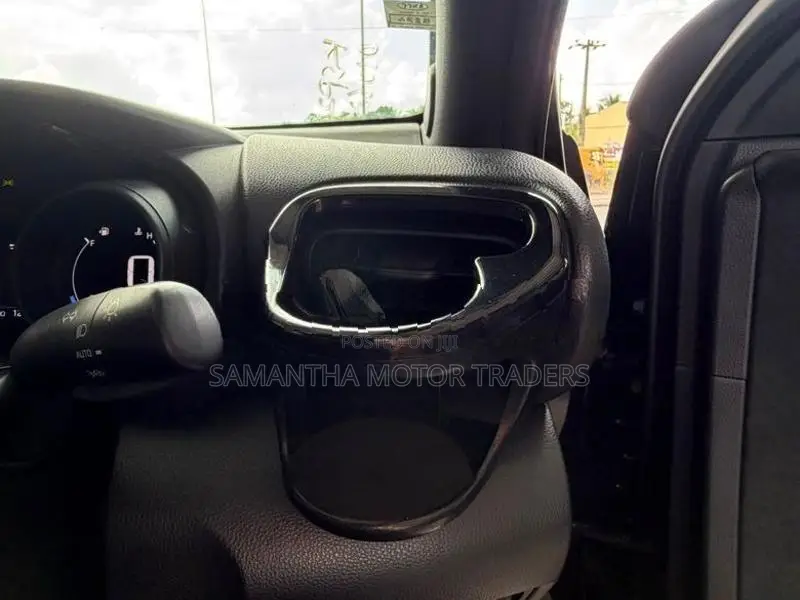 Toyota Yaris G LED 2023