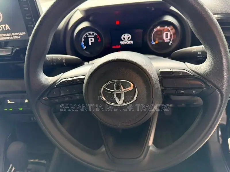 Toyota Yaris G LED 2023