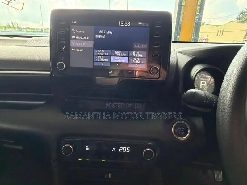 Toyota Yaris G LED 2023