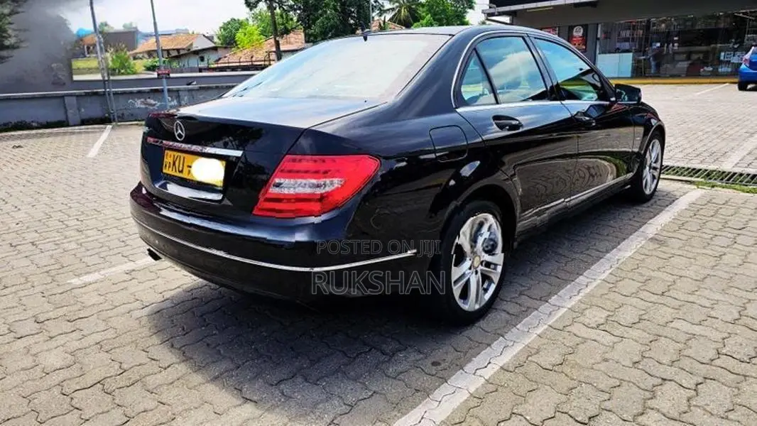 Mercedes Benz C180 2012